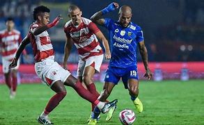 Prediksi Skor Persib Bandung Vs Madura United Hari Ini